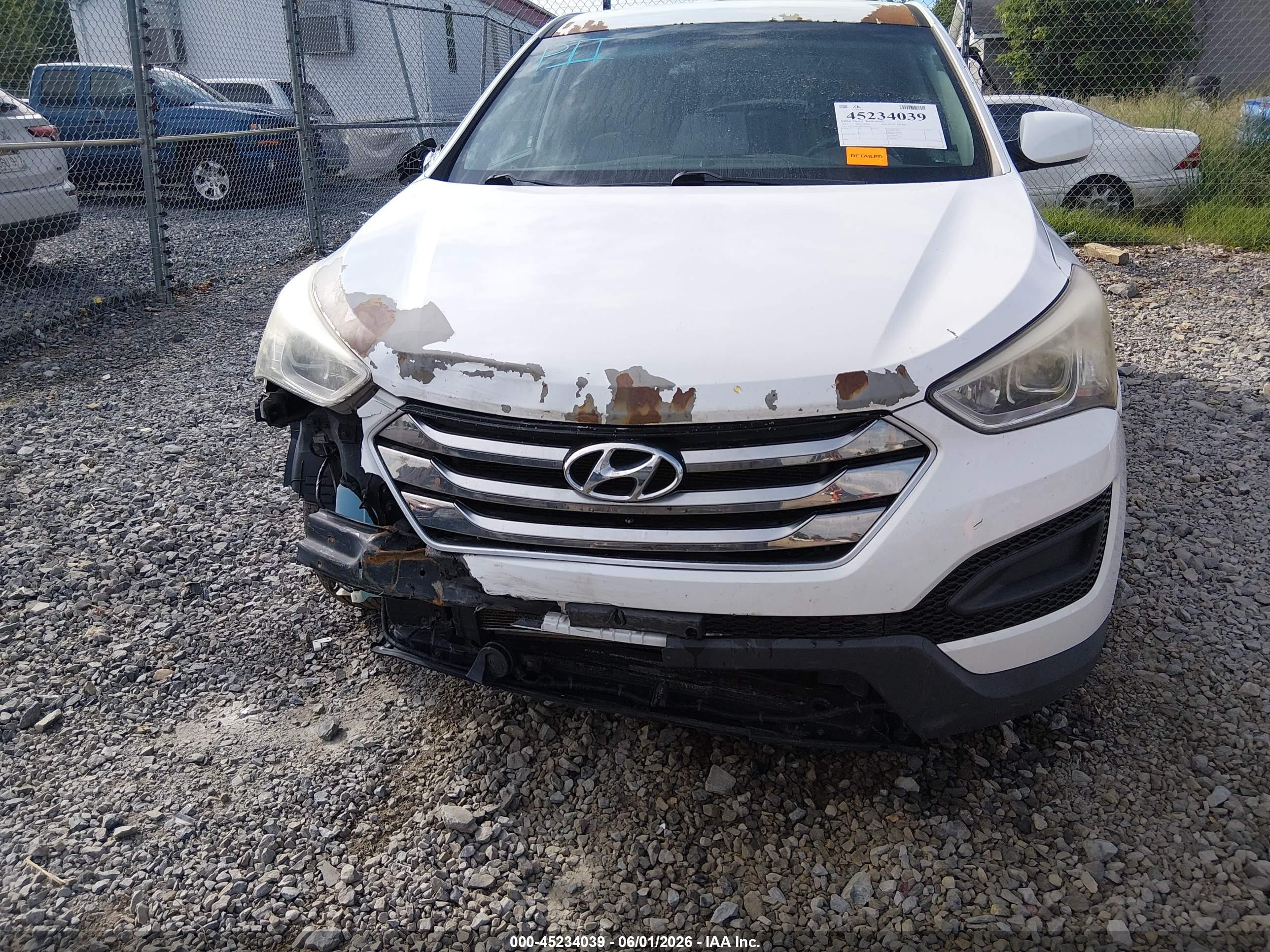 2015 Hyundai Santa Fe Sport 2.4l Белый vin: 5XYZT3LB9FG256430