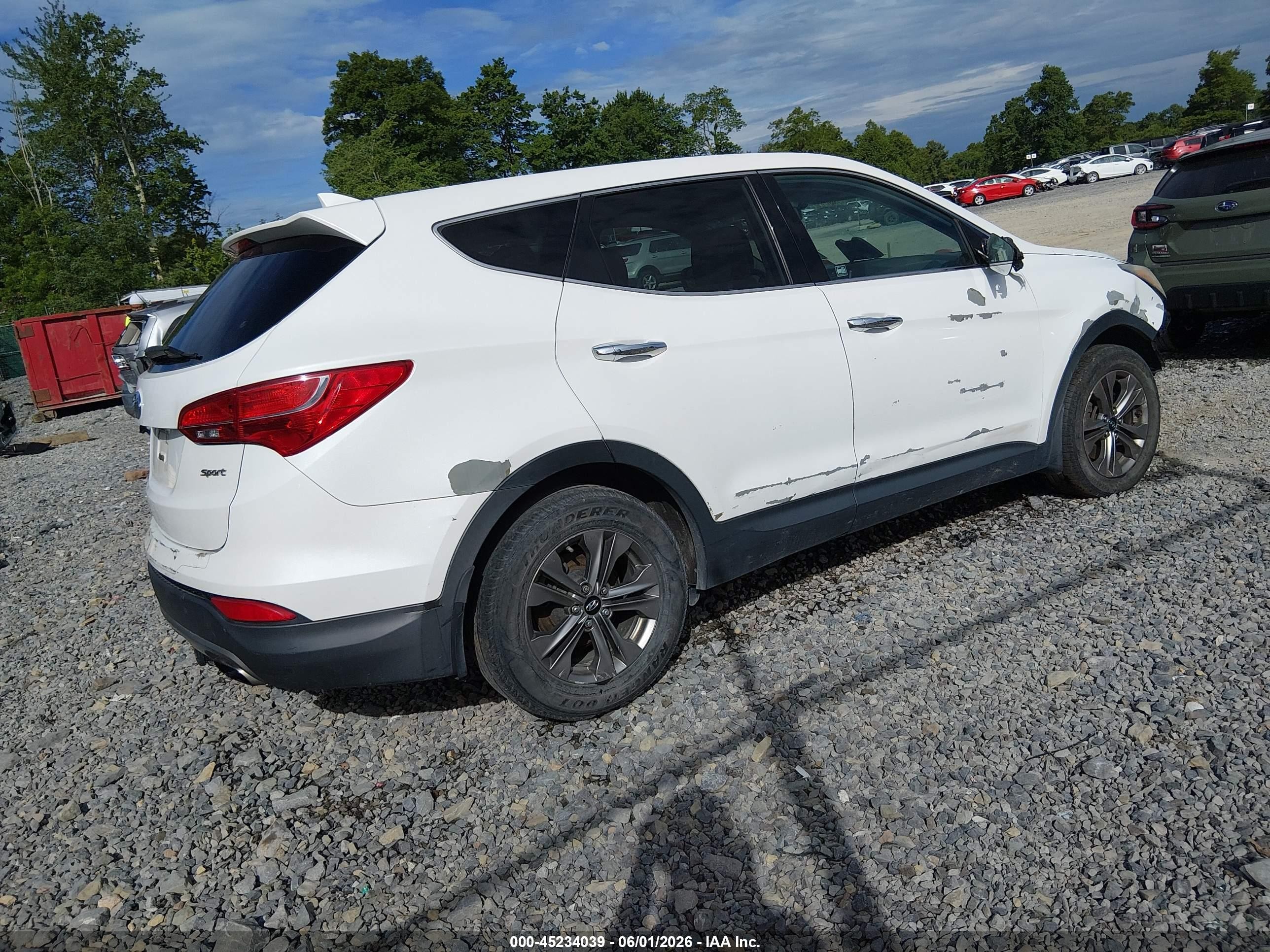 2015 Hyundai Santa Fe Sport 2.4l Белый vin: 5XYZT3LB9FG256430