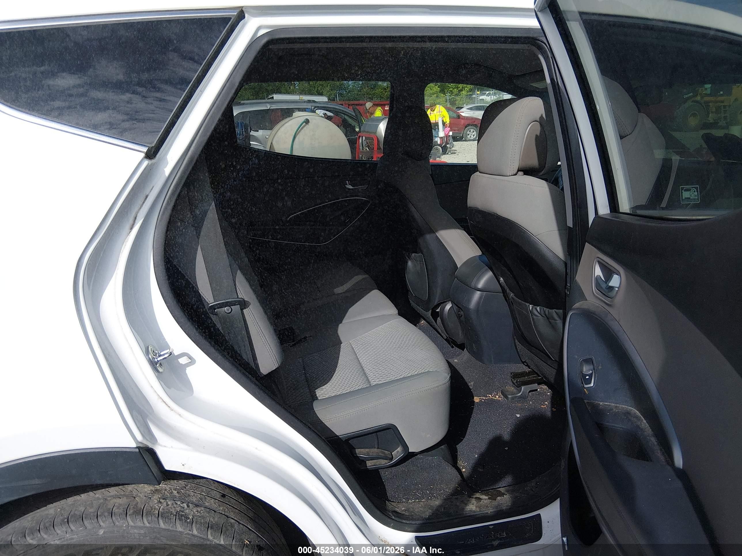 2015 Hyundai Santa Fe Sport 2.4l Белый vin: 5XYZT3LB9FG256430