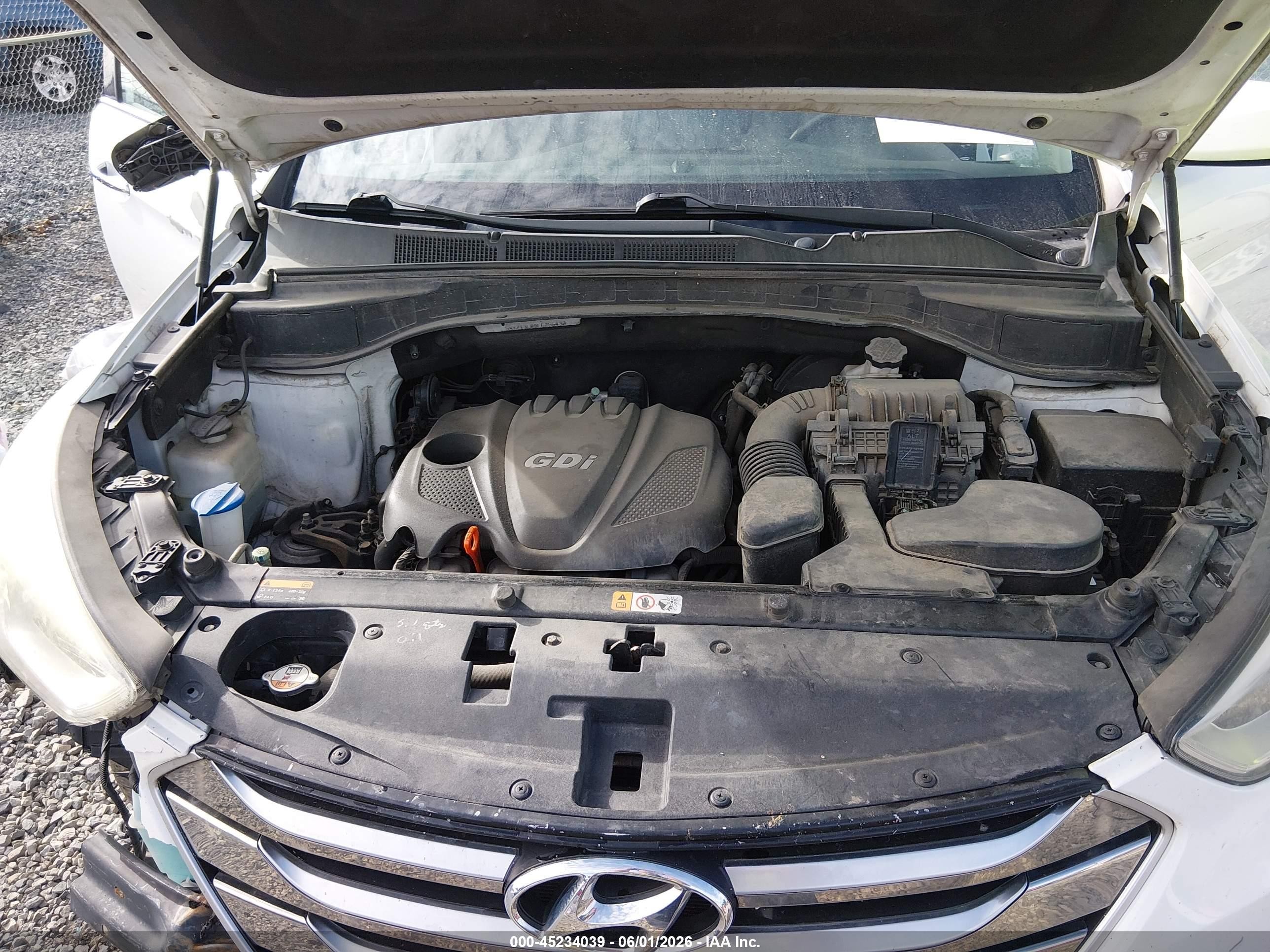2015 Hyundai Santa Fe Sport 2.4l Белый vin: 5XYZT3LB9FG256430