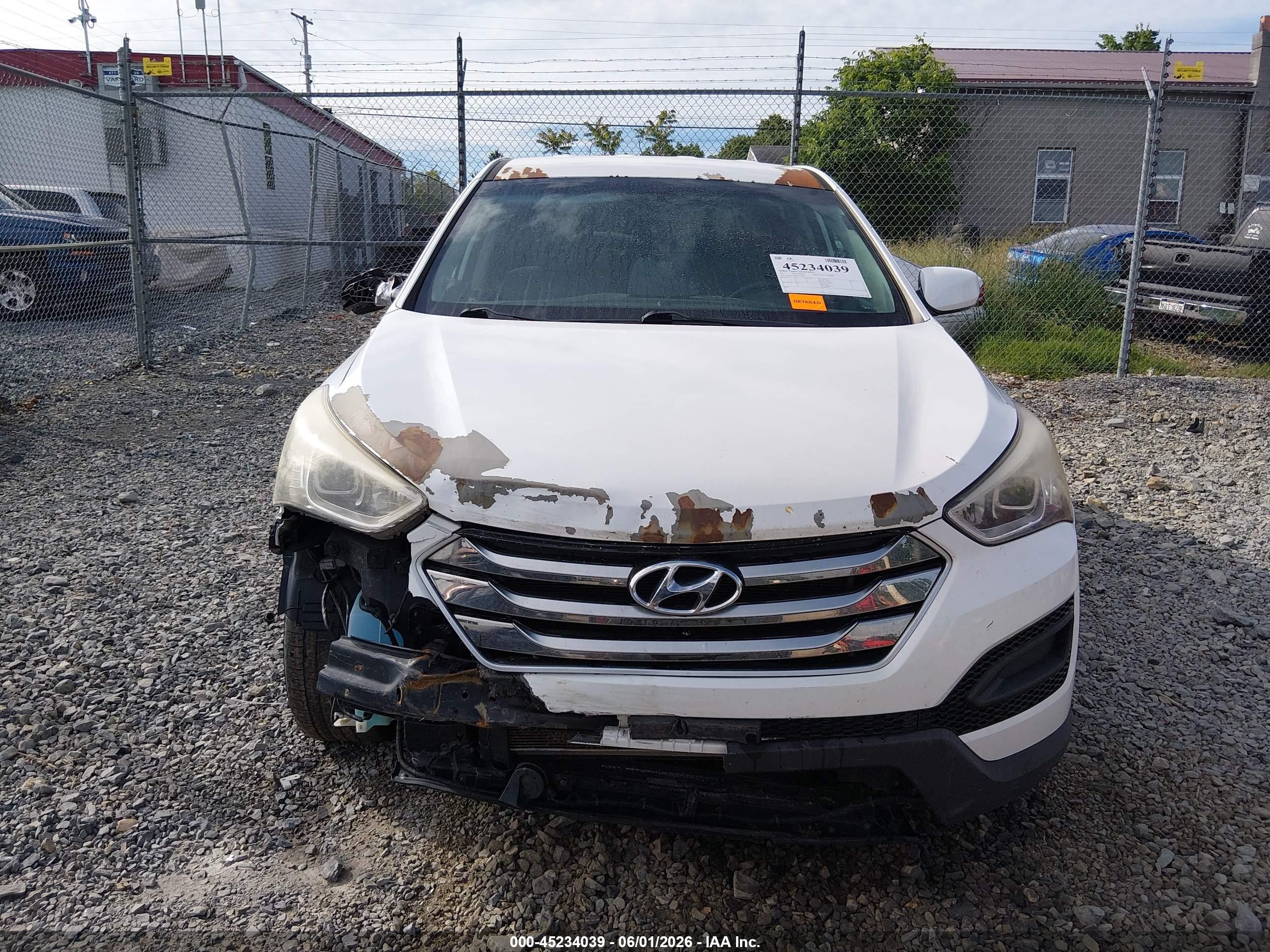 2015 Hyundai Santa Fe Sport 2.4l Белый vin: 5XYZT3LB9FG256430