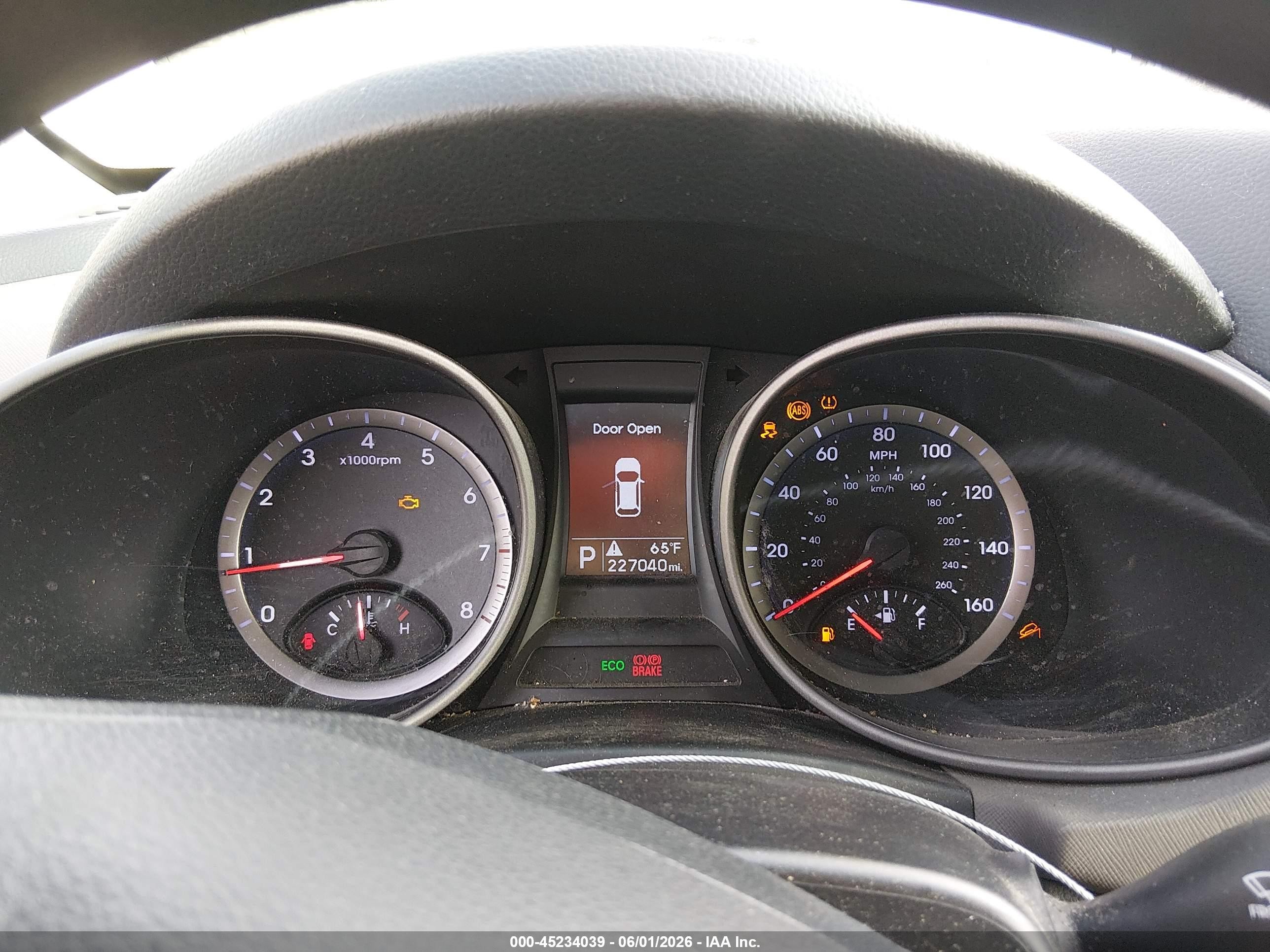 2015 Hyundai Santa Fe Sport 2.4l Белый vin: 5XYZT3LB9FG256430
