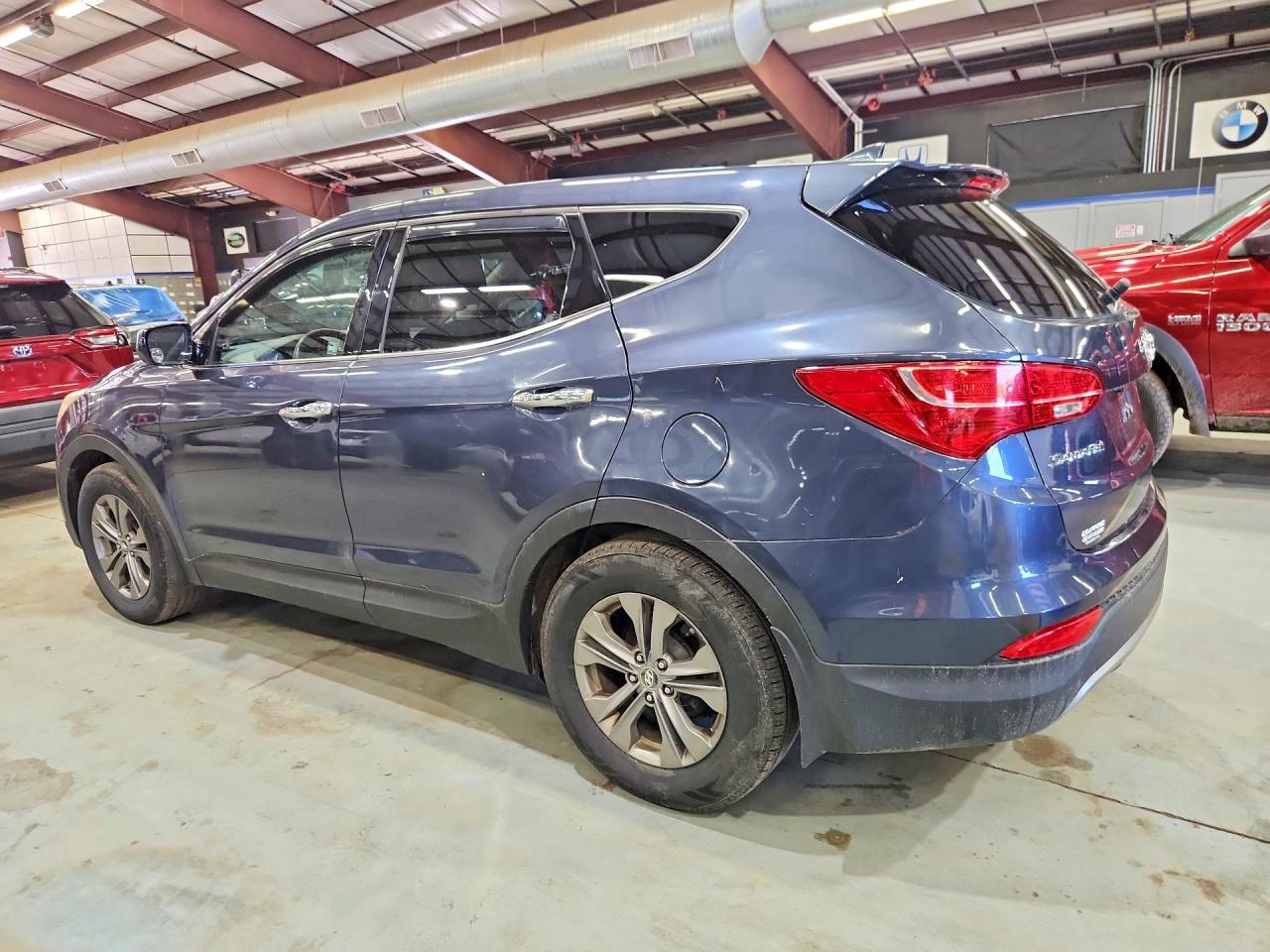 2013 Hyundai Santa Fe Sport 2.4l Blue vin: 5XYZT3LBXDG026389