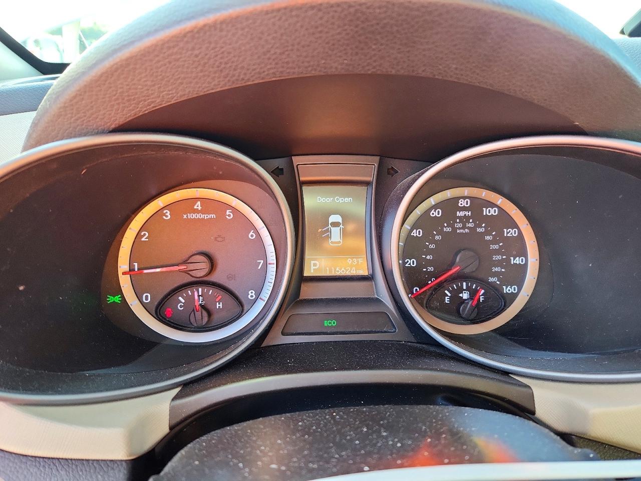 2013 Hyundai Santa Fe Sport 2.4l White vin: 5XYZT3LBXDG035383
