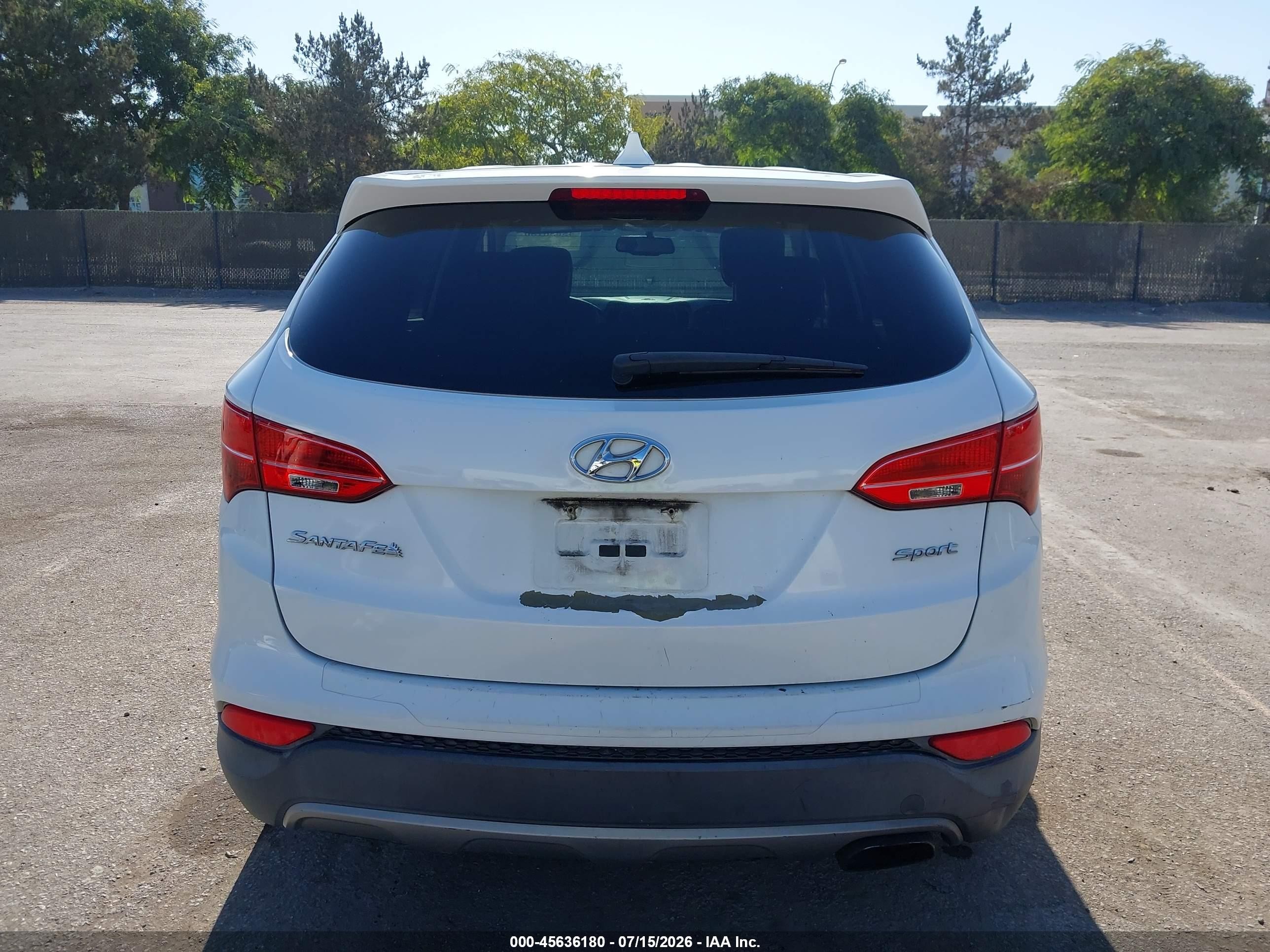 2013 Hyundai Santa Fe Sport White vin: 5XYZT3LBXDG104041