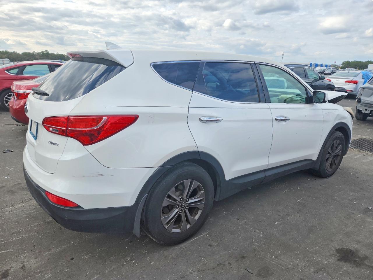 2014 Hyundai Santa Fe Sport 2.4l White vin: 5XYZT3LBXEG184961