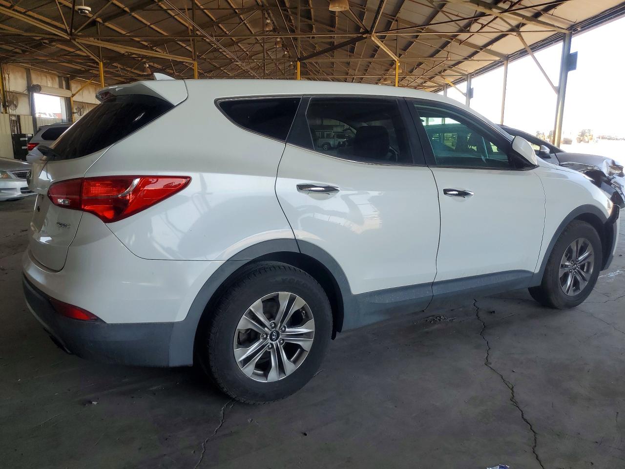 2015 Hyundai Santa Fe Sport 2.4l White vin: 5XYZT3LBXFG259966