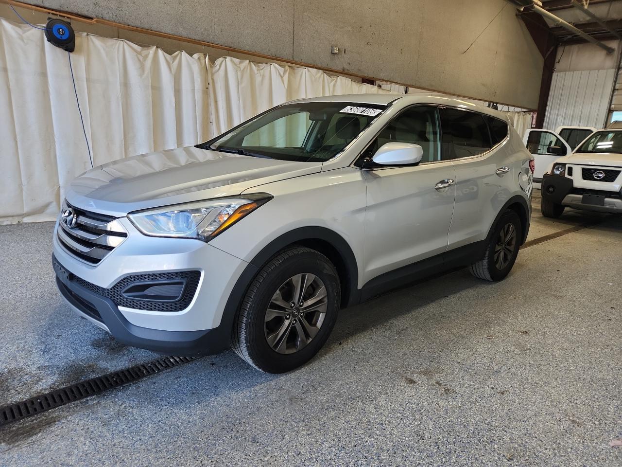 2015 Hyundai Santa Fe Sport 2.4l Silver vin: 5XYZTDLB0FG251218 Damage: Left Front Fender, Dent(S) W/ Paint Dmg, 2 To 3 Inches