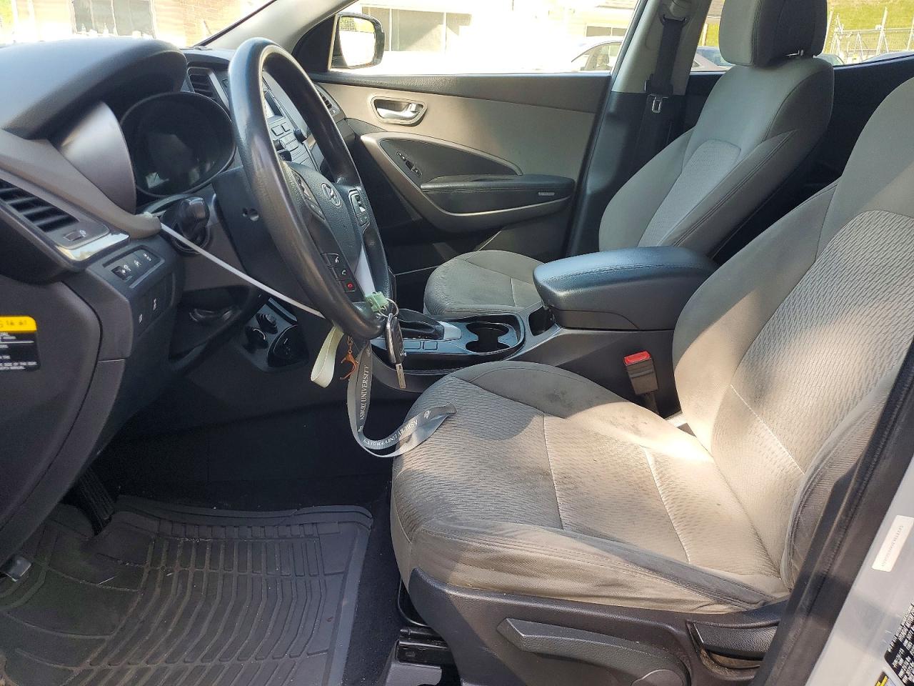 2016 Hyundai Santa Fe Sport 2.4l Silver vin: 5XYZTDLB0GG322659