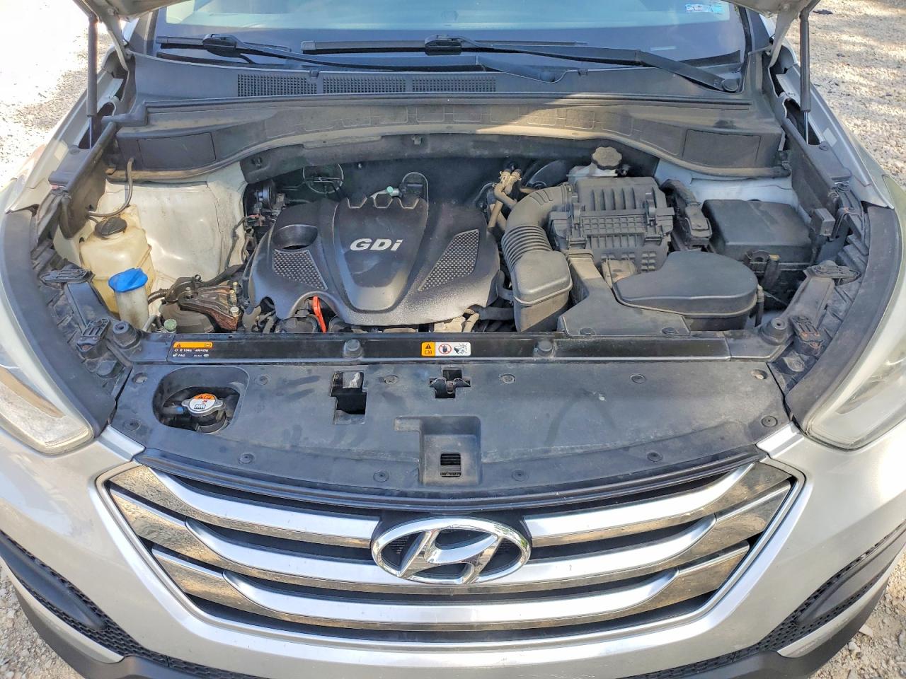 2016 Hyundai Santa Fe Sport 2.4l Silver vin: 5XYZTDLB0GG322659