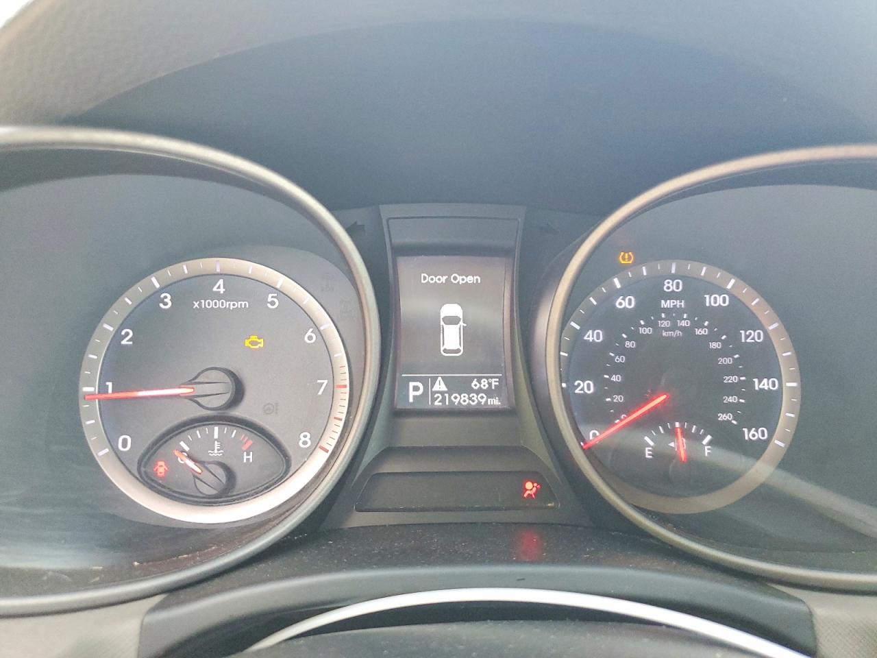 2016 Hyundai Santa Fe Sport 2.4l Silver vin: 5XYZTDLB0GG322659