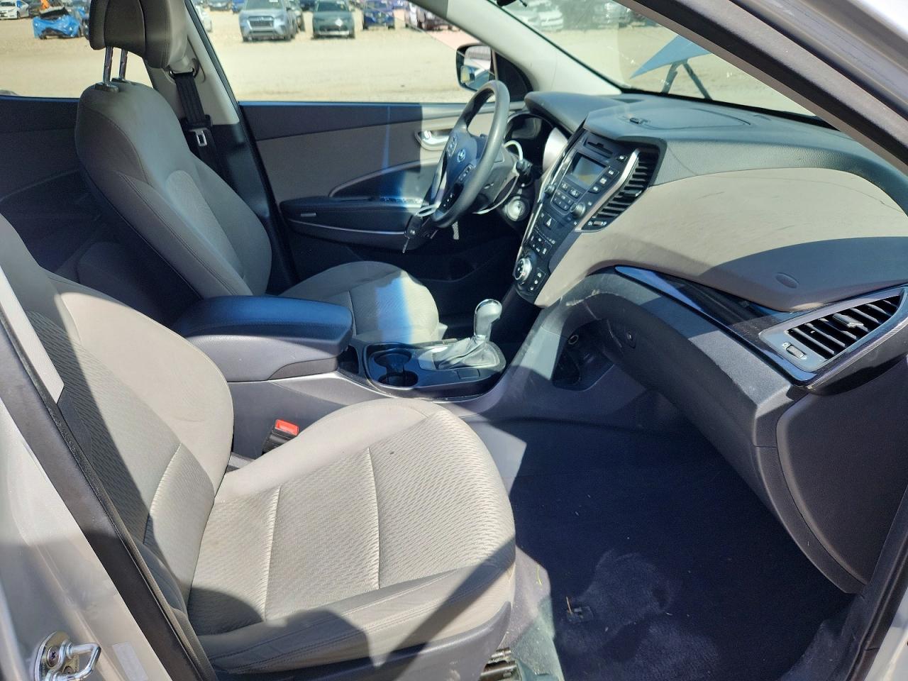 2014 Hyundai Santa Fe Sport 2.4l Silver vin: 5XYZTDLB1EG142300