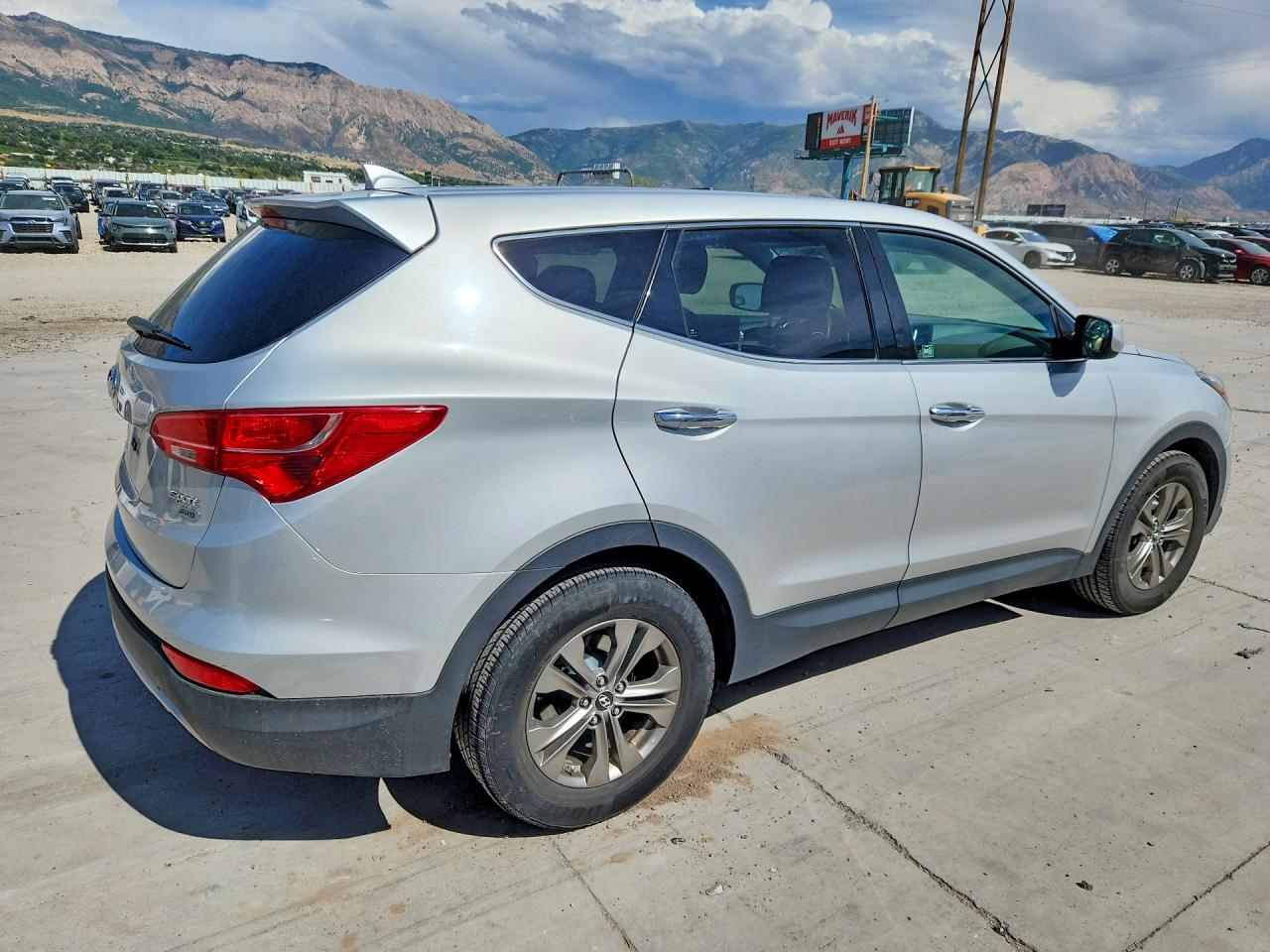 2014 Hyundai Santa Fe Sport 2.4l Silver vin: 5XYZTDLB1EG142300