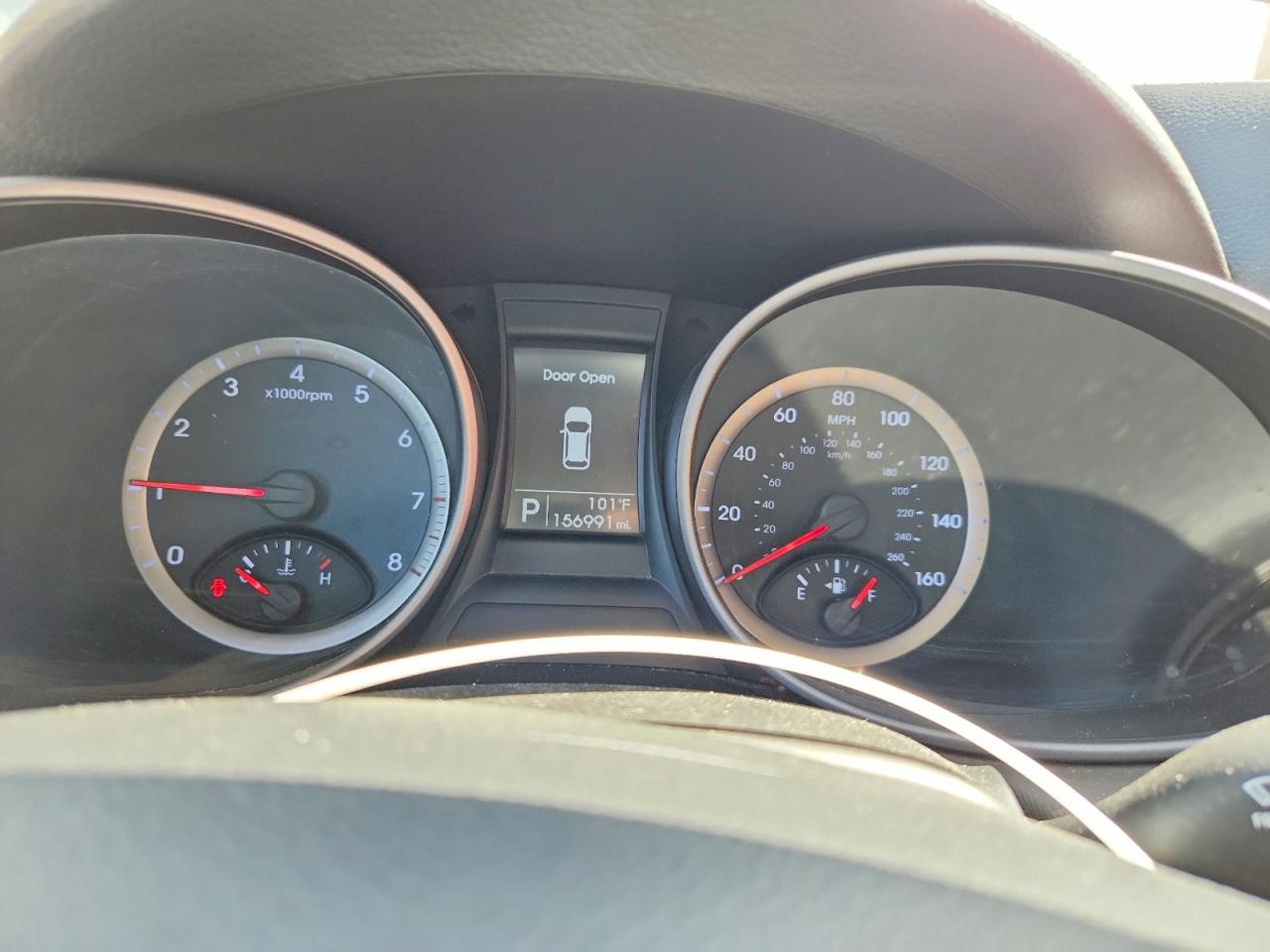 2014 Hyundai Santa Fe Sport 2.4l Silver vin: 5XYZTDLB1EG142300