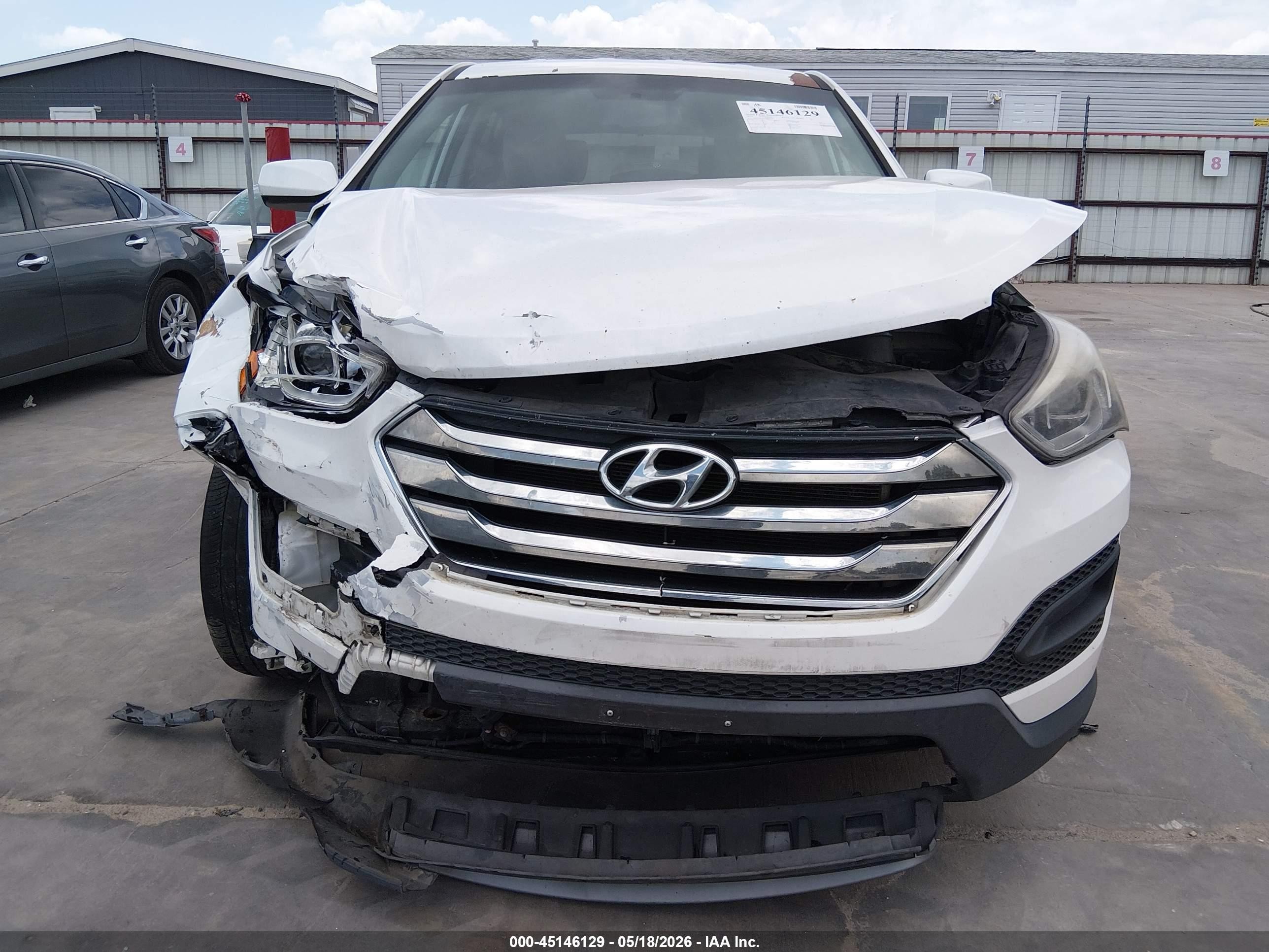 2014 Hyundai Santa Fe Sport 2.4l White vin: 5XYZTDLB1EG202446
