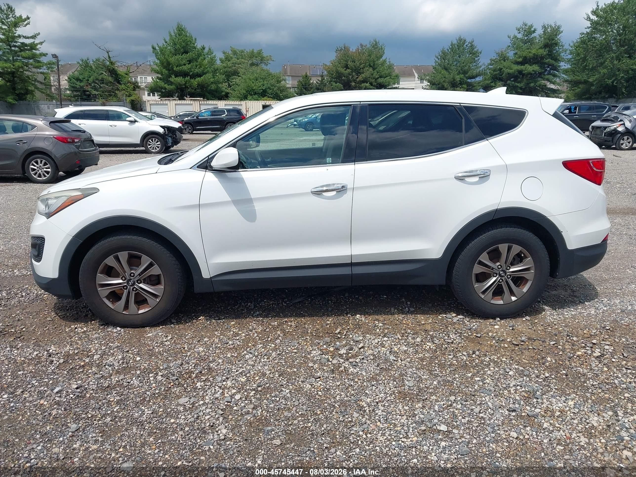2015 Hyundai Santa Fe Sport 2.4l White vin: 5XYZTDLB1FG269243