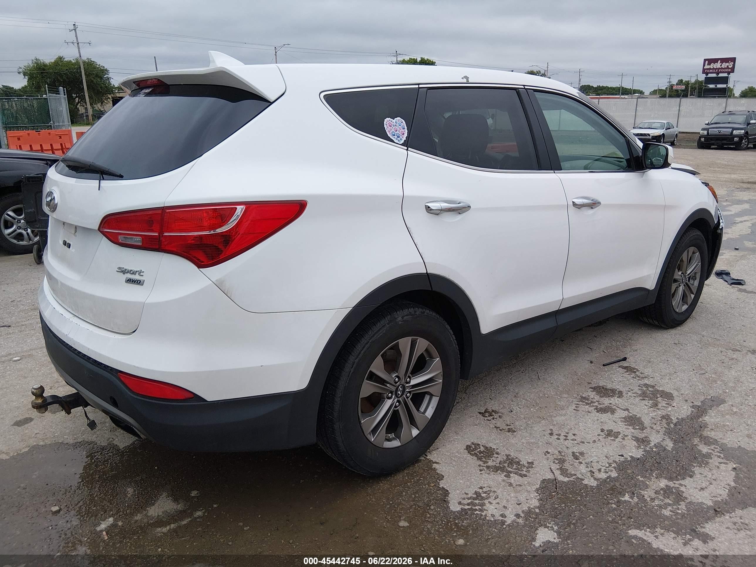 2015 Hyundai Santa Fe Sport 2.4l Белый vin: 5XYZTDLB1FG290481