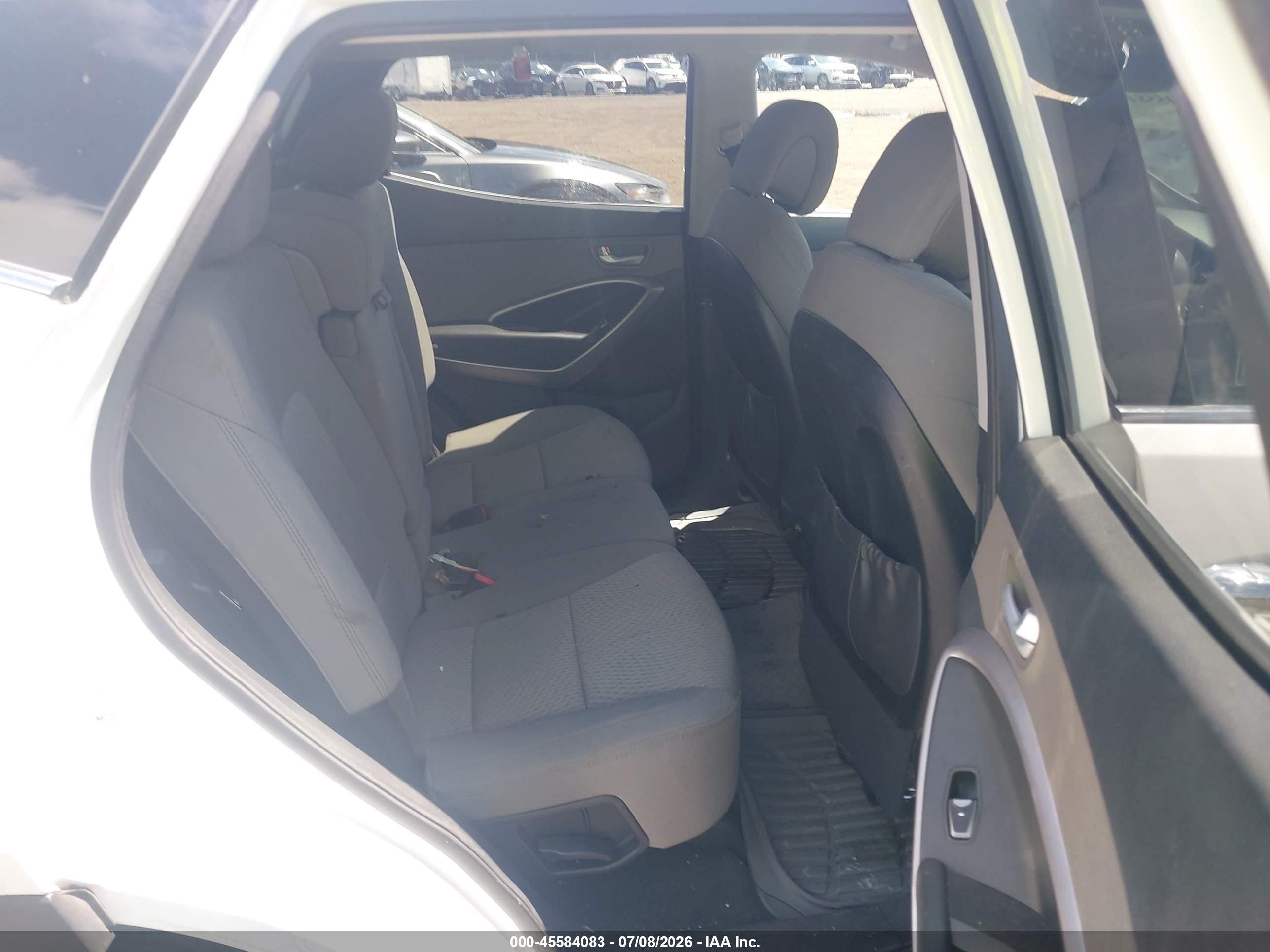 2015 Hyundai Santa Fe Sport 2.4l Белый vin: 5XYZTDLB1FG296541