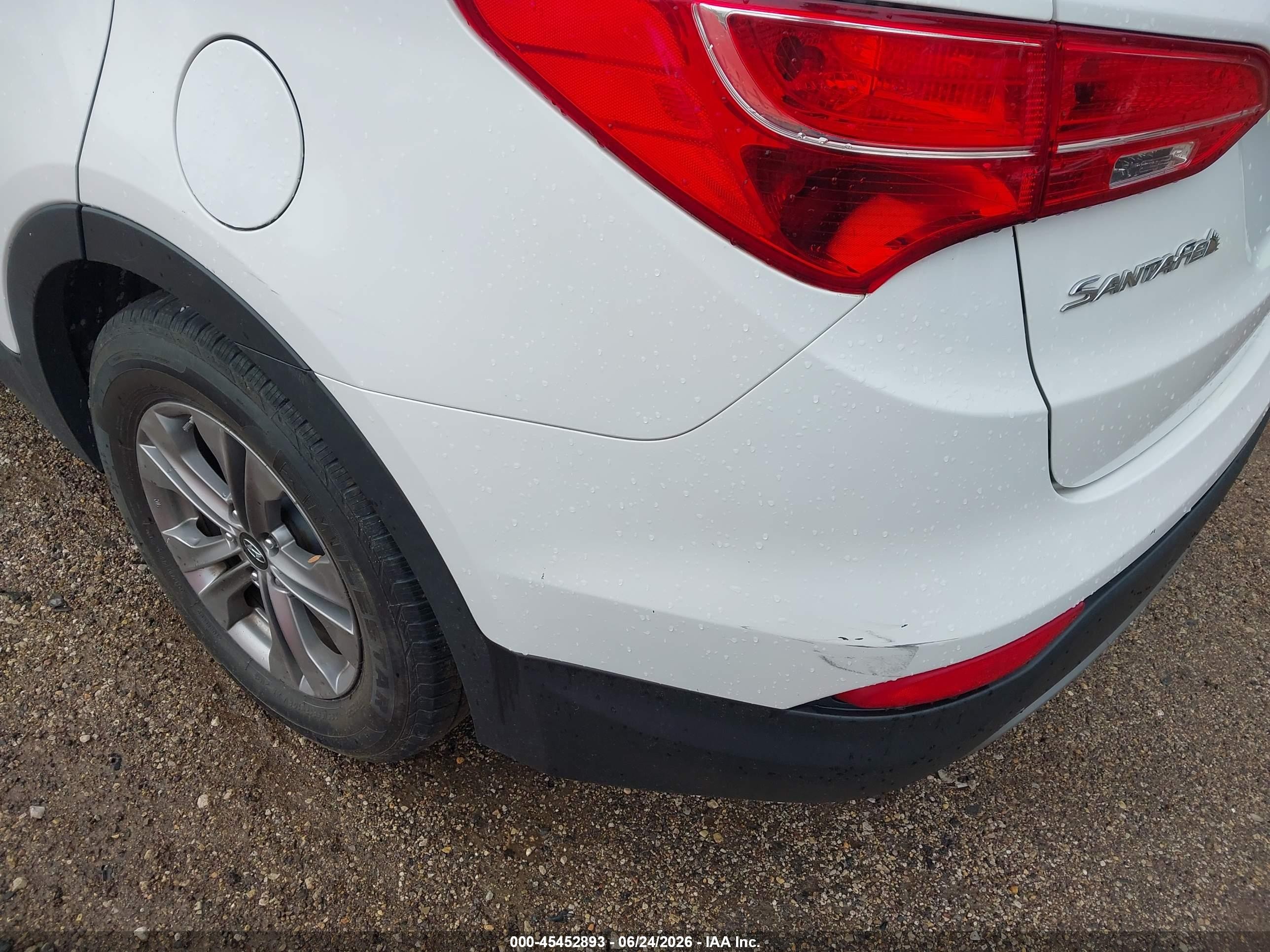 2015 Hyundai Santa Fe Sport 2.4l White vin: 5XYZTDLB1FG300474