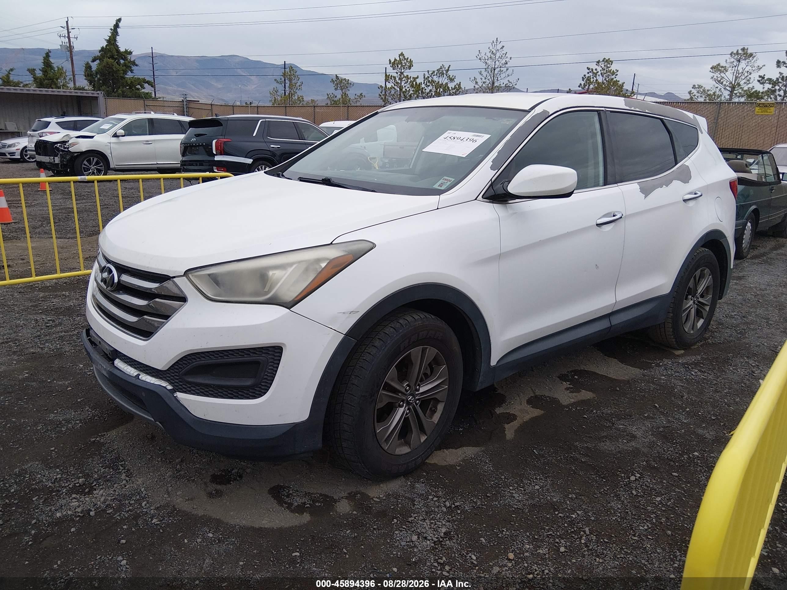 2013 Hyundai Santa Fe Sport White vin: 5XYZTDLB2DG050420