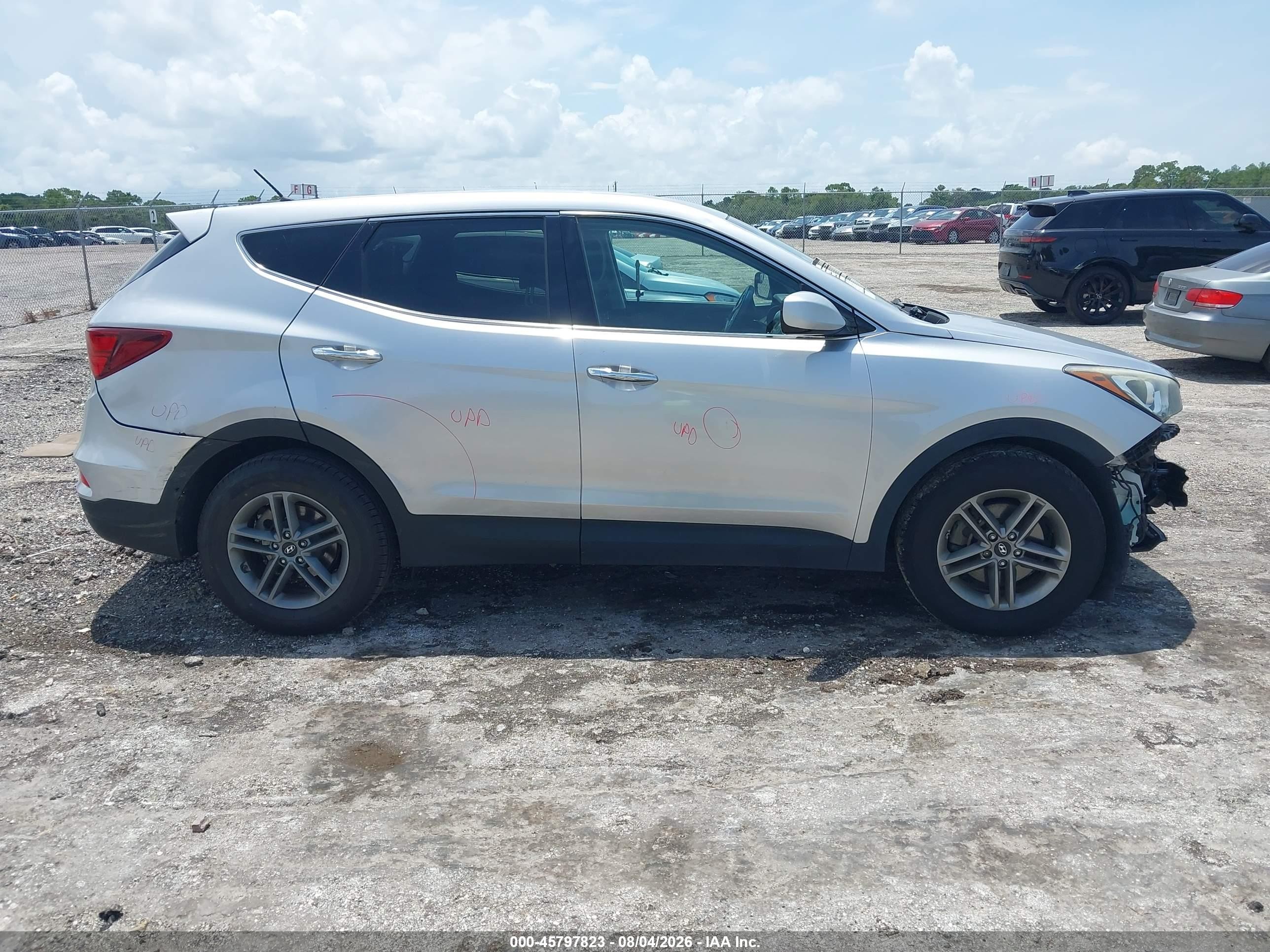 2018 Hyundai Santa Fe Sport 2.4l Silver vin: 5XYZTDLB2JG552159