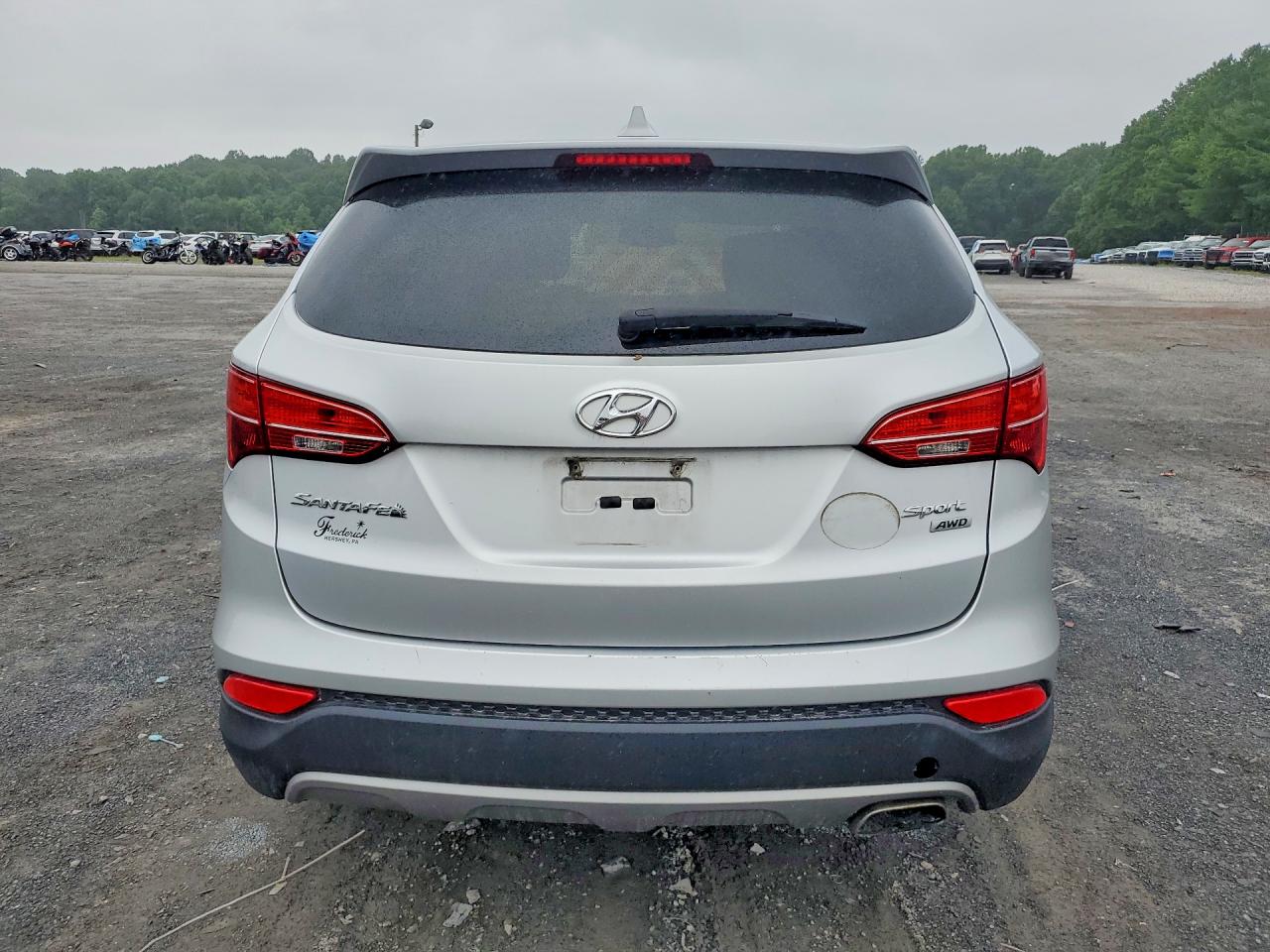 2014 Hyundai Santa Fe Sport 2.4l Silver vin: 5XYZTDLB3EG150897