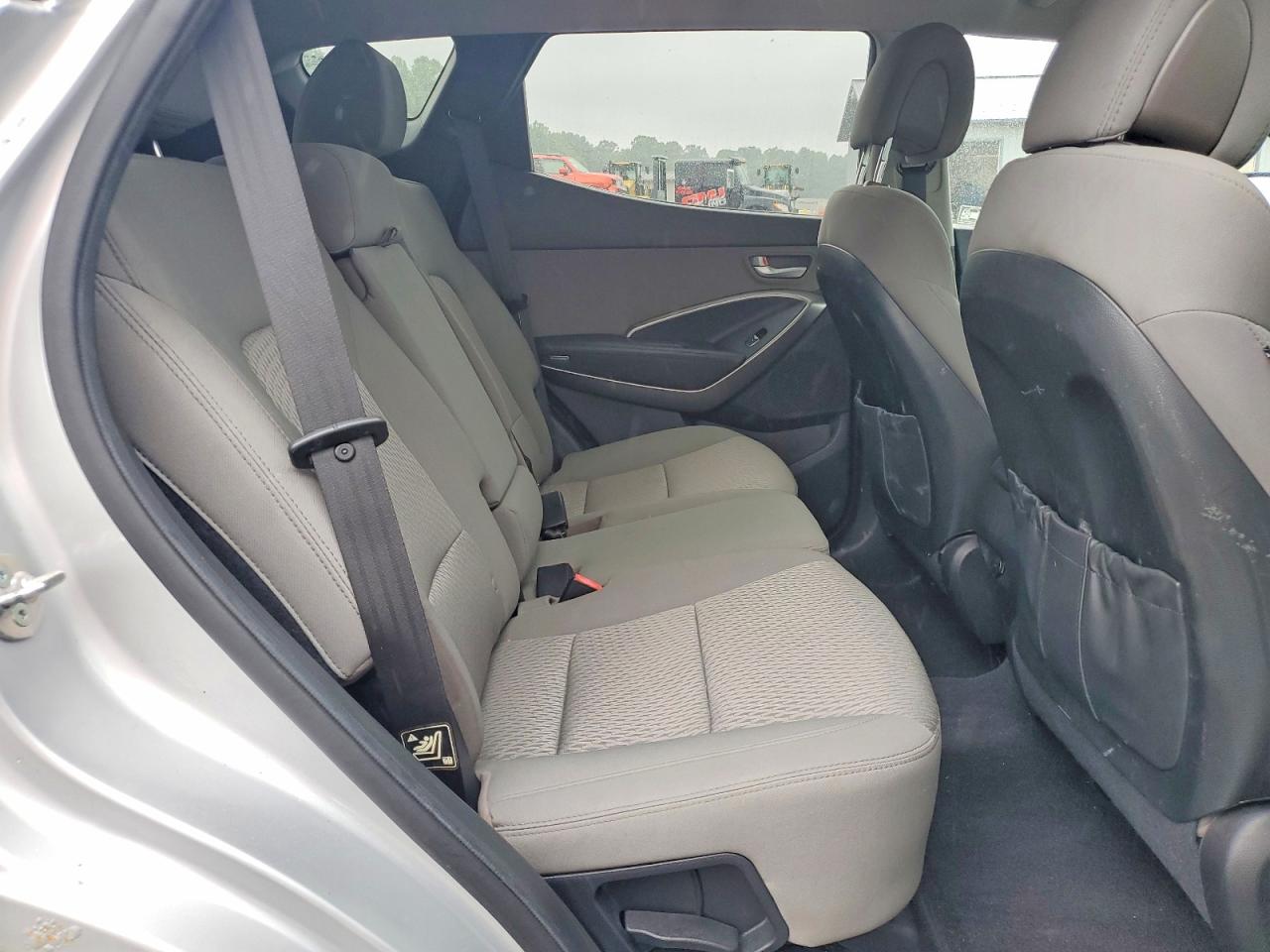2014 Hyundai Santa Fe Sport 2.4l Silver vin: 5XYZTDLB3EG150897