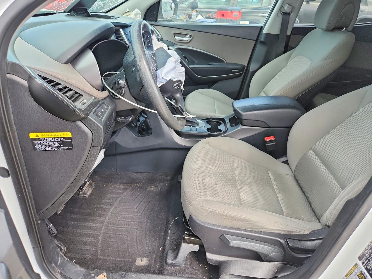 2014 Hyundai Santa Fe Sport 2.4l White vin: 5XYZTDLB3EG175654