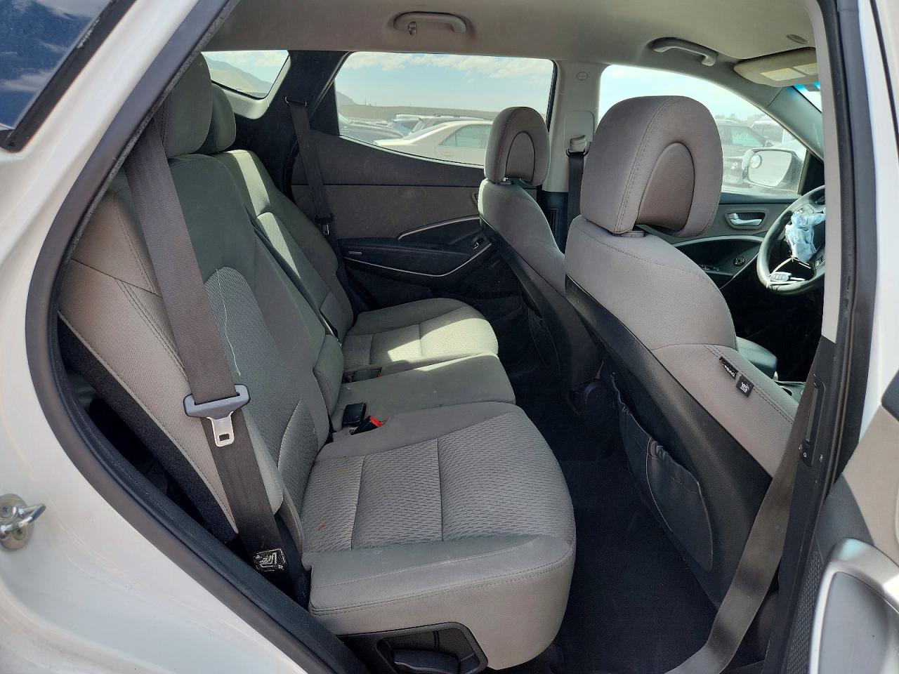 2014 Hyundai Santa Fe Sport 2.4l White vin: 5XYZTDLB3EG175654