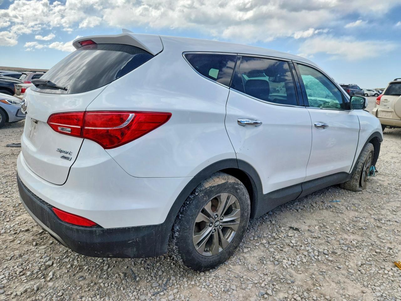 2014 Hyundai Santa Fe Sport 2.4l White vin: 5XYZTDLB3EG175654