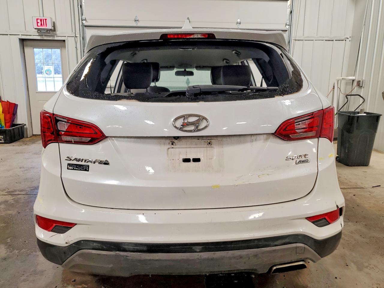 2017 Hyundai Santa Fe Sport 2.4l Белый vin: 5XYZTDLB3HG383036
