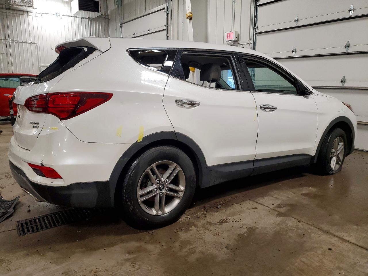 2017 Hyundai Santa Fe Sport 2.4l Белый vin: 5XYZTDLB3HG383036