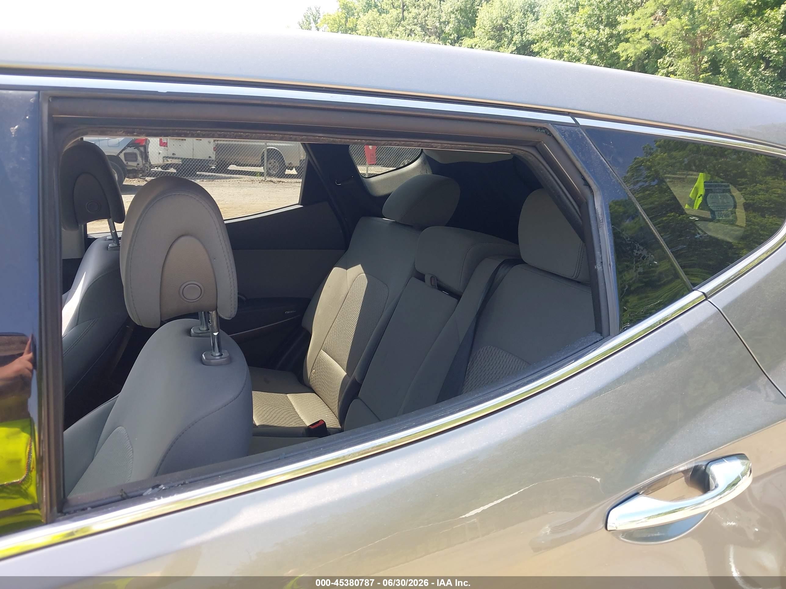 2013 Hyundai Santa Fe Sport Gray vin: 5XYZTDLB4DG047339