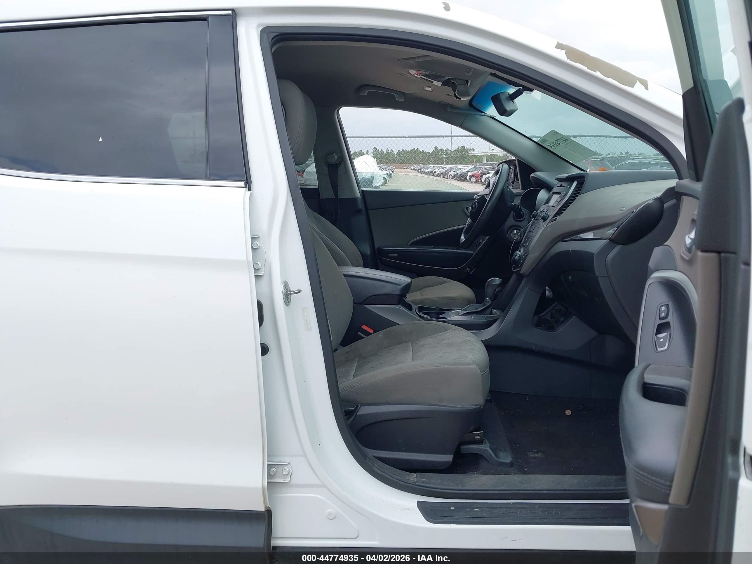 2013 Hyundai Santa Fe Sport White vin: 5XYZTDLB6DG063185