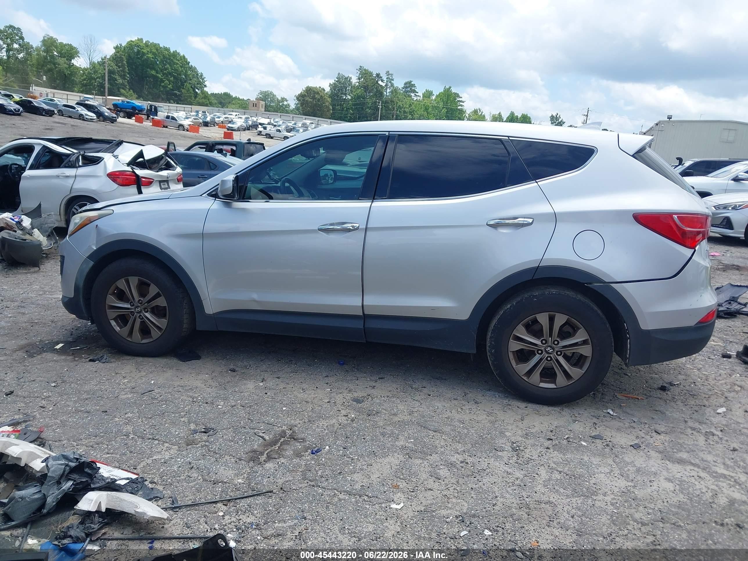 2014 Hyundai Santa Fe Sport 2.4l Silver vin: 5XYZTDLB6EG152434