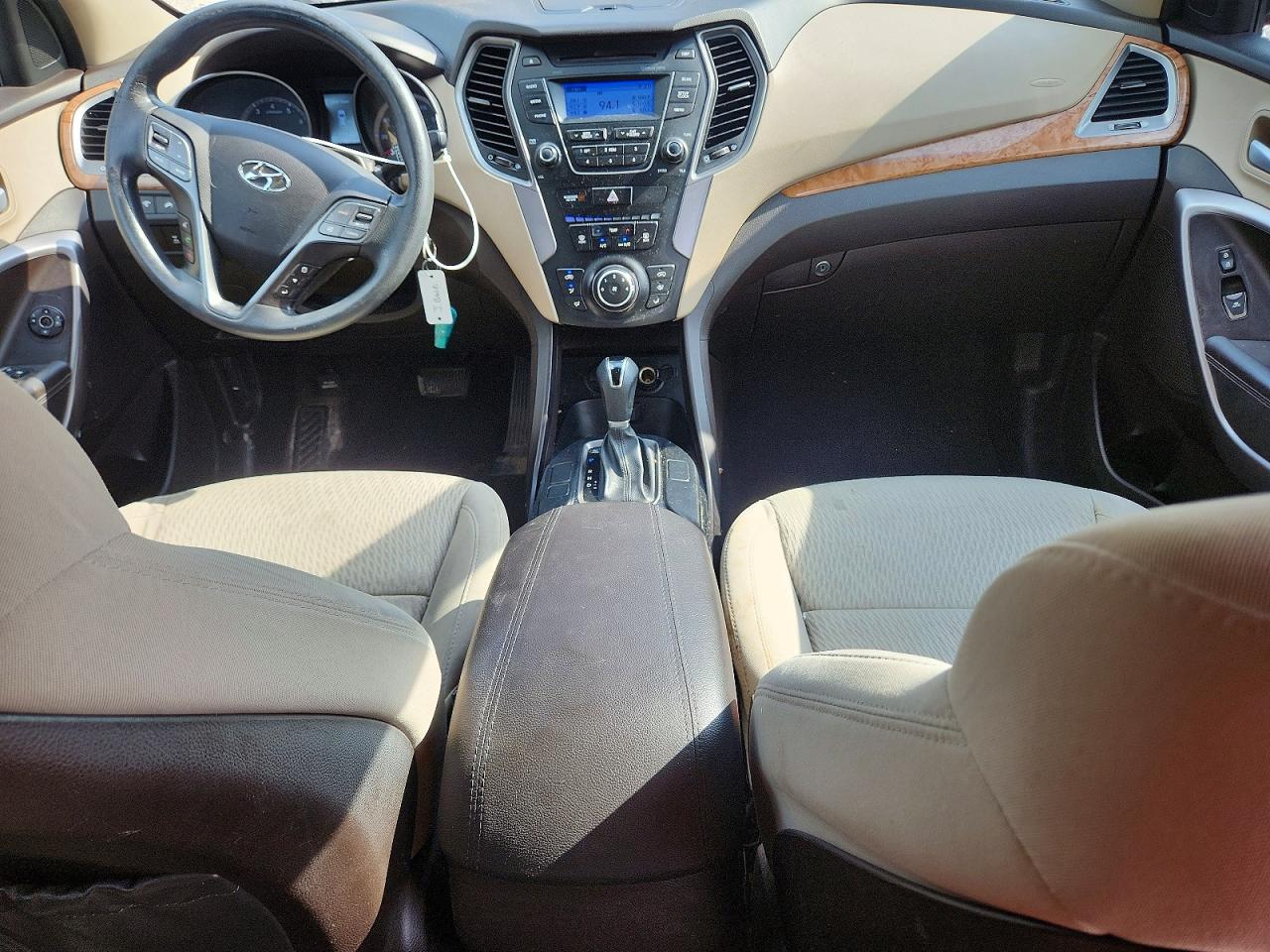 2015 Hyundai Santa Fe Sport 2.4l Red vin: 5XYZTDLB6FG290170
