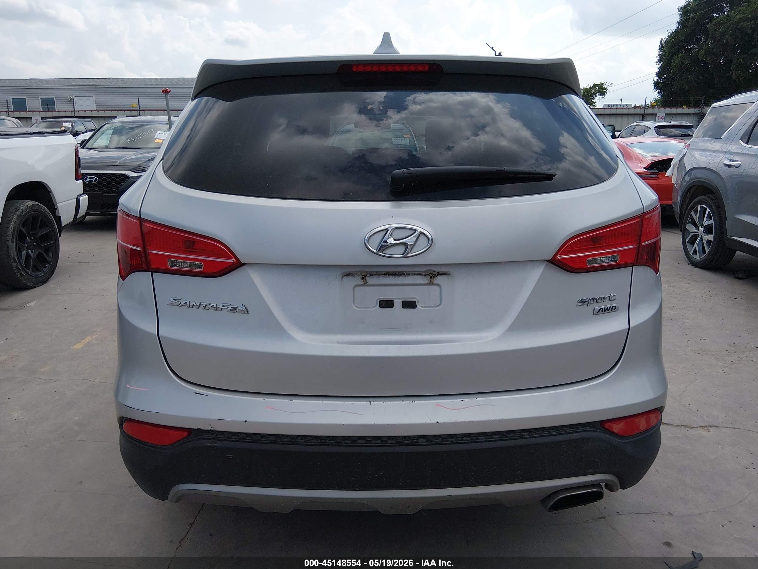 2014 Hyundai Santa Fe Sport 2.4l Silver vin: 5XYZTDLB7EG141832