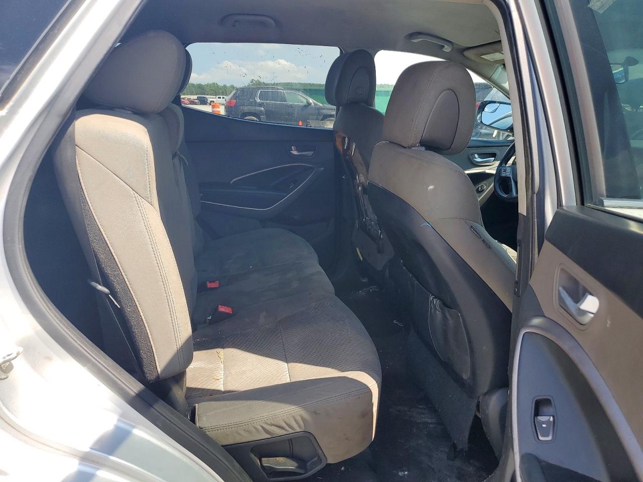 2015 Hyundai Santa Fe Sport 2.4l Серебряный vin: 5XYZTDLB7FG279310