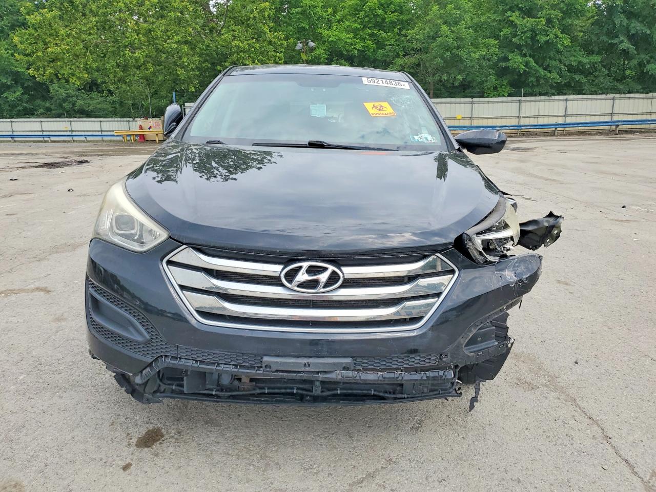 2015 Hyundai Santa Fe Sport 2.4l Черный vin: 5XYZTDLB7FG302083