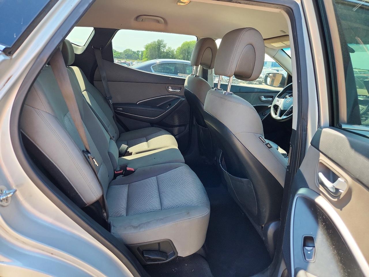 2013 Hyundai Santa Fe Sport Silver vin: 5XYZTDLB8DG010441