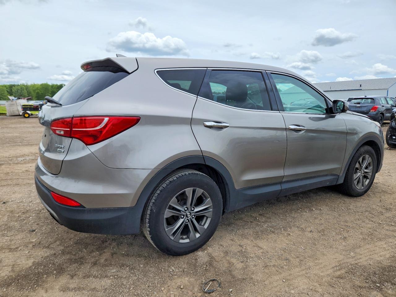 2014 Hyundai Santa Fe Sport Silver vin: 5XYZTDLB8EG197844