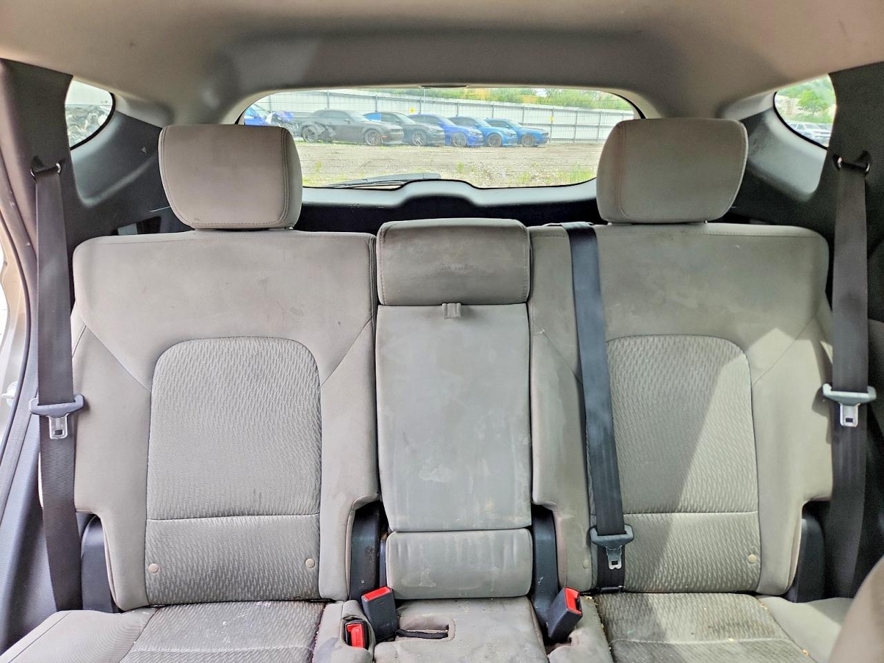 2014 Hyundai Santa Fe Sport Silver vin: 5XYZTDLB8EG197844