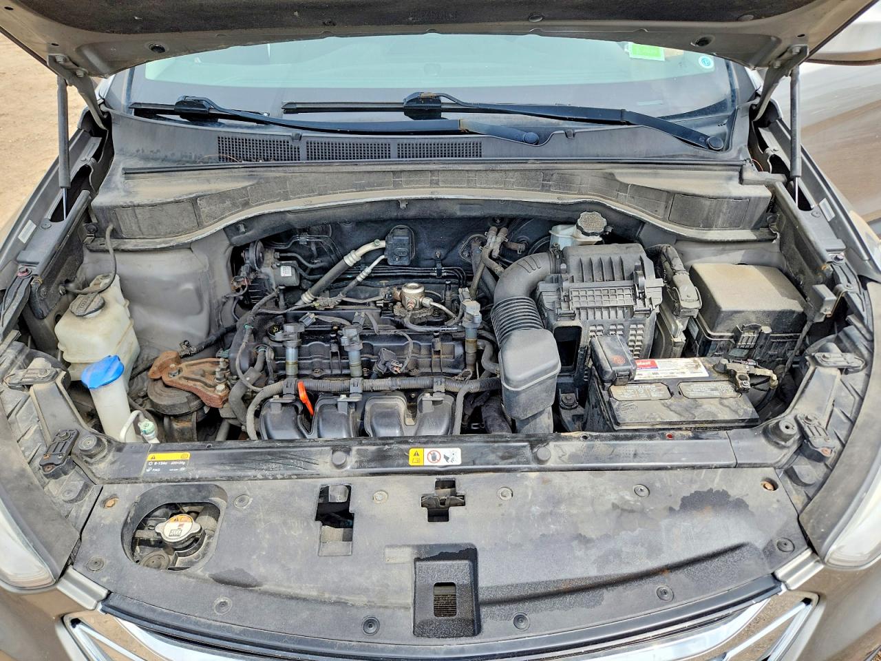 2014 Hyundai Santa Fe Sport Silver vin: 5XYZTDLB8EG197844