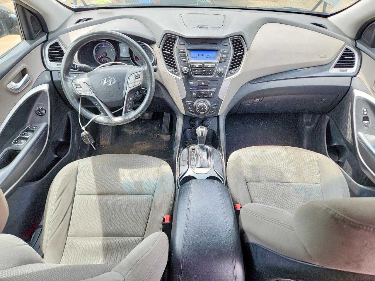 2014 Hyundai Santa Fe Sport Silver vin: 5XYZTDLB8EG197844