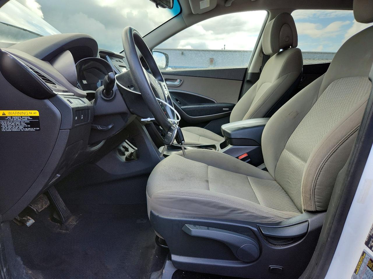 2014 Hyundai Santa Fe Sport 2.4l White vin: 5XYZTDLB9EG144442