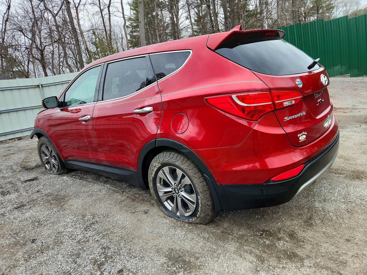 2015 Hyundai Santa Fe Sport 2.4l Red vin: 5XYZTDLB9FG256885