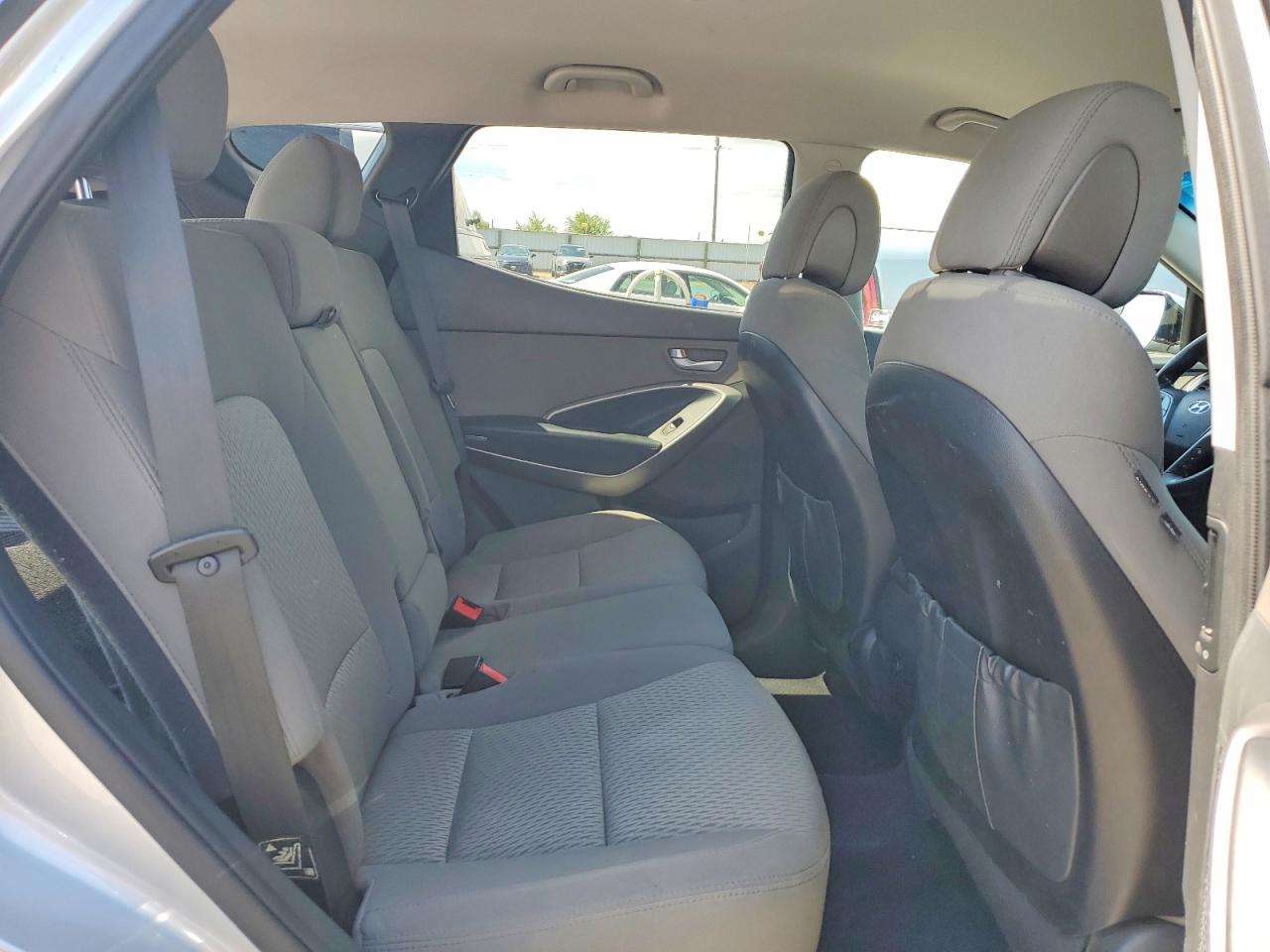 2015 Hyundai Santa Fe Sport 2.4l Silver vin: 5XYZTDLB9FG261973