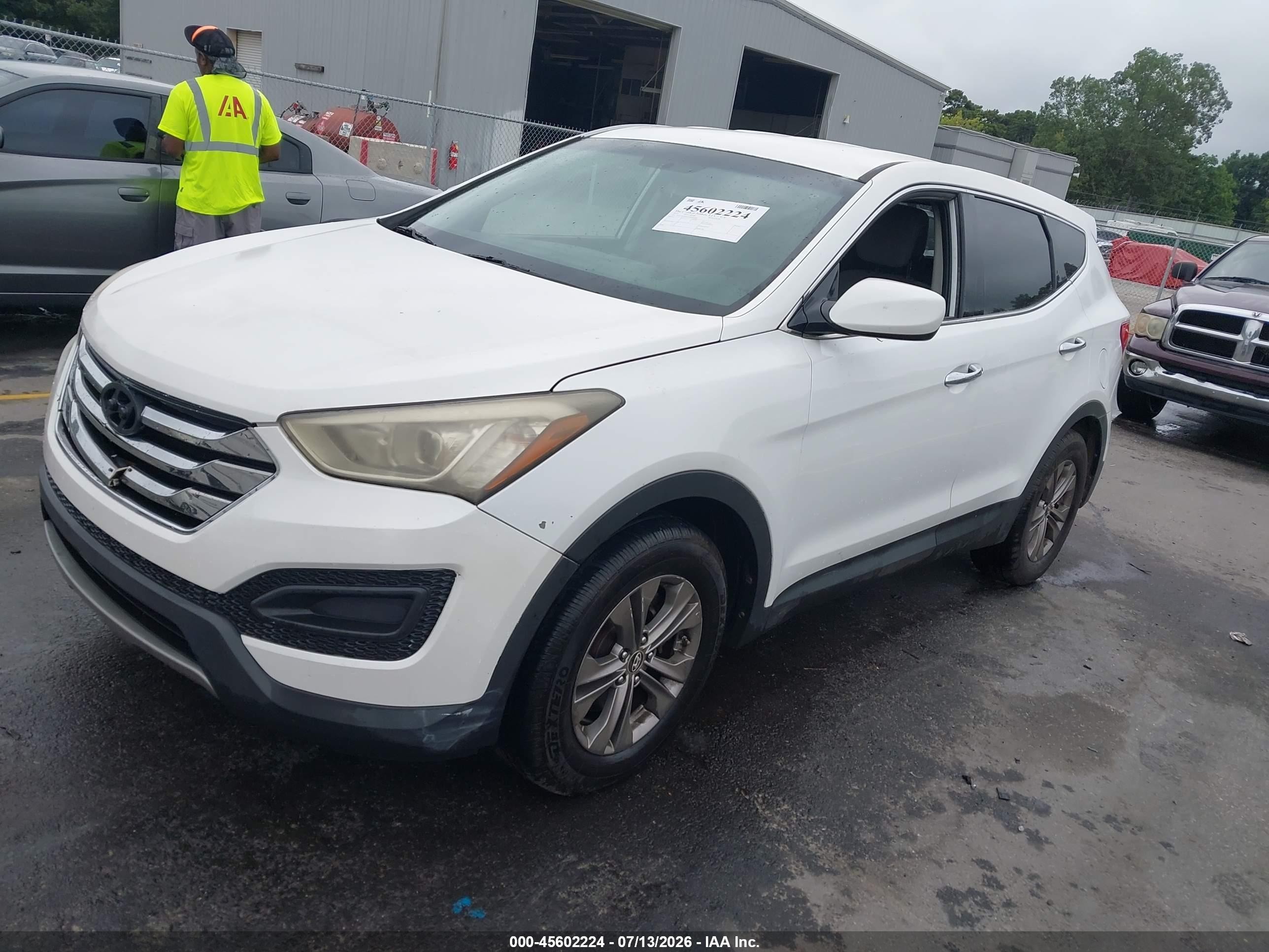 2013 Hyundai Santa Fe Sport White vin: 5XYZTDLBXDG085805