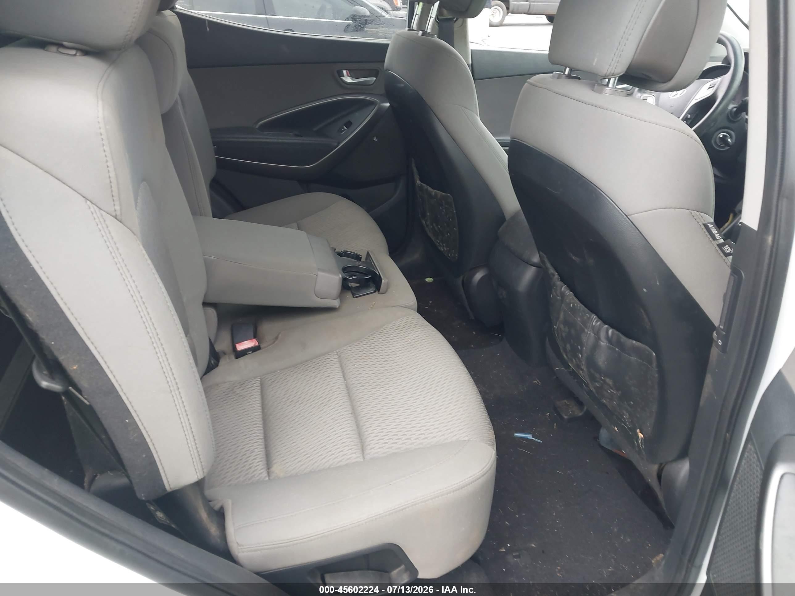 2013 Hyundai Santa Fe Sport White vin: 5XYZTDLBXDG085805