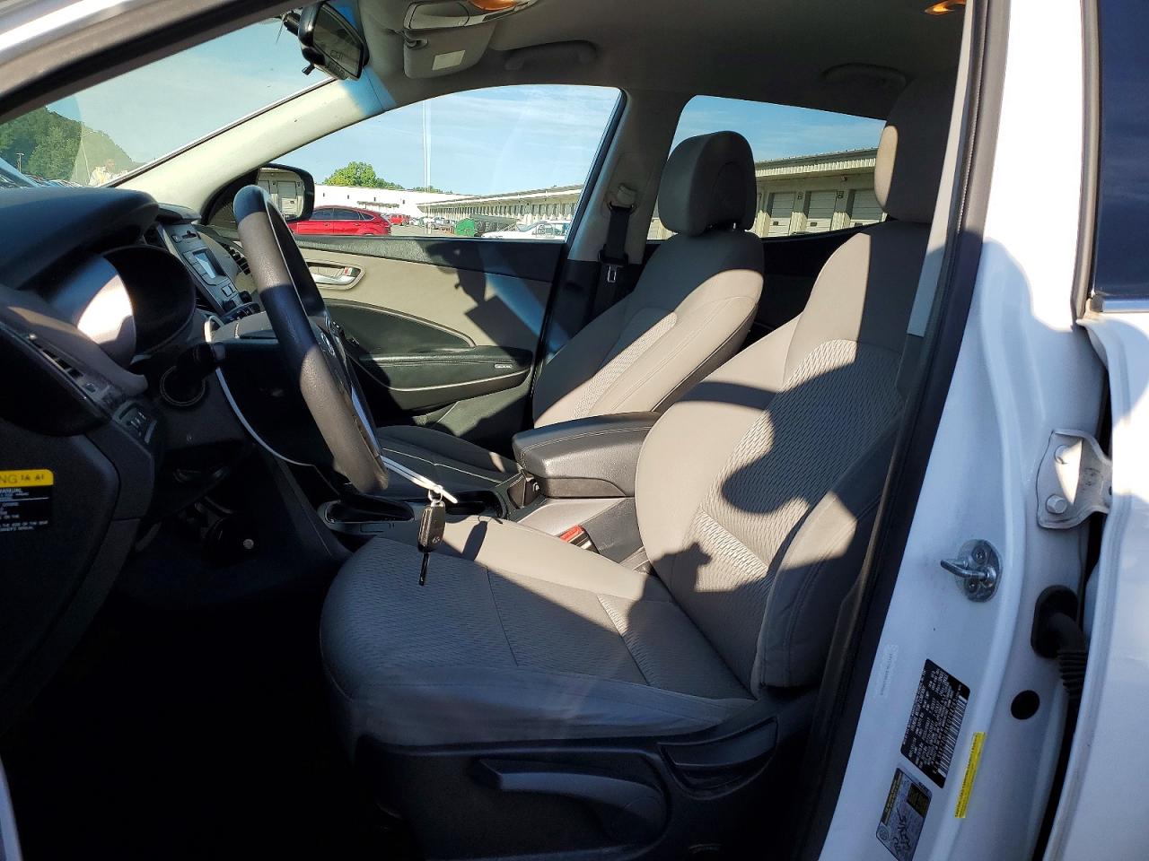 2014 Hyundai Santa Fe Sport 2.4l White vin: 5XYZTDLBXEG194265